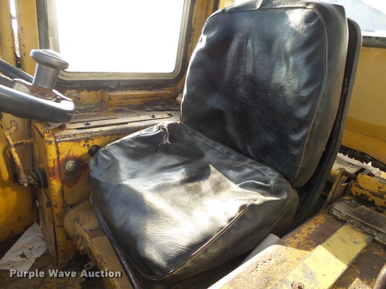 image for item K1001 Caterpillar 910 wheel loader