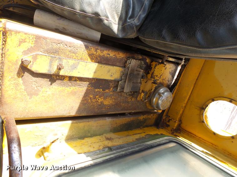 image for item K1001 Caterpillar 910 wheel loader