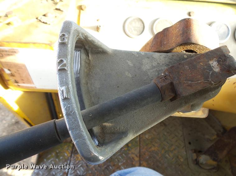 image for item K1001 Caterpillar 910 wheel loader