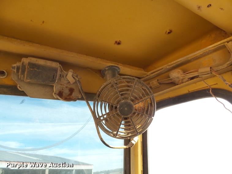 image for item K1001 Caterpillar 910 wheel loader