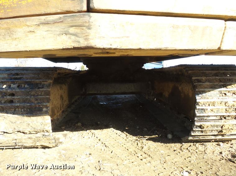 image for item K3411 1977 John Deere 690B excavator