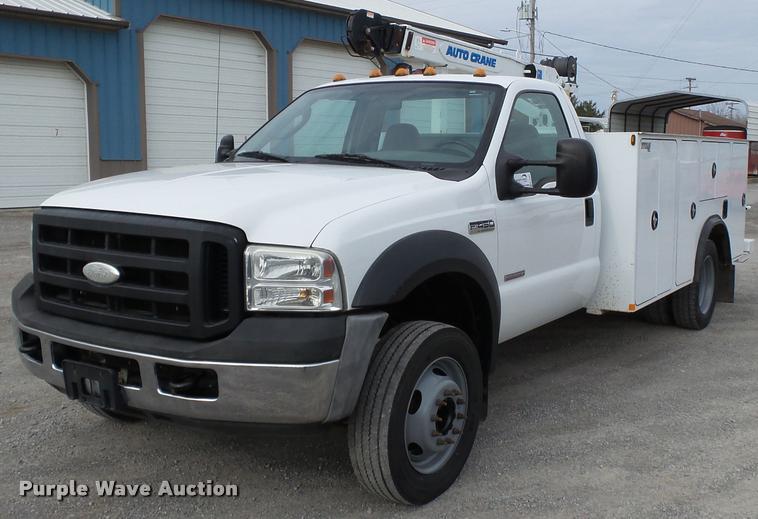 image for item K3467 2007 Ford F450 Super Duty service truck with crane