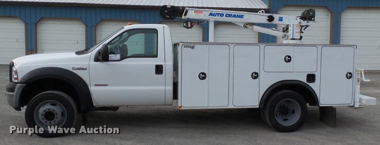image for item K3467 2007 Ford F450 Super Duty service truck with crane