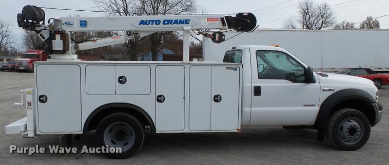 image for item K3467 2007 Ford F450 Super Duty service truck with crane