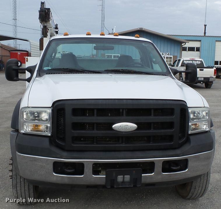 image for item K3467 2007 Ford F450 Super Duty service truck with crane