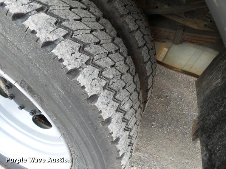 image for item K3467 2007 Ford F450 Super Duty service truck with crane