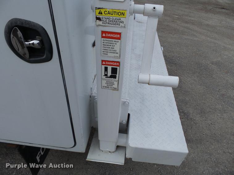 image for item K3467 2007 Ford F450 Super Duty service truck with crane