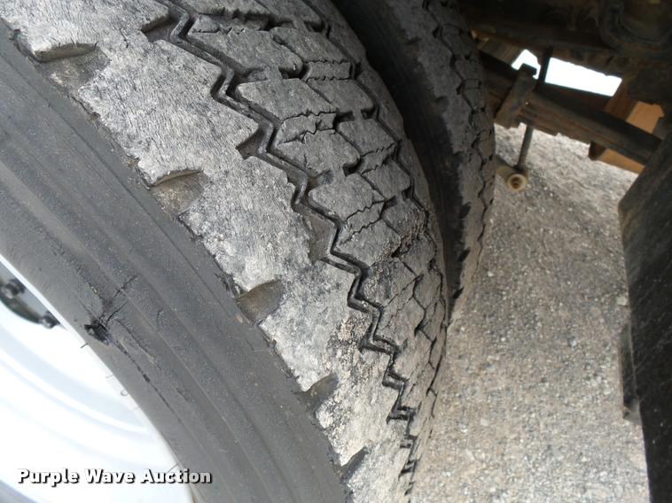 image for item K3467 2007 Ford F450 Super Duty service truck with crane