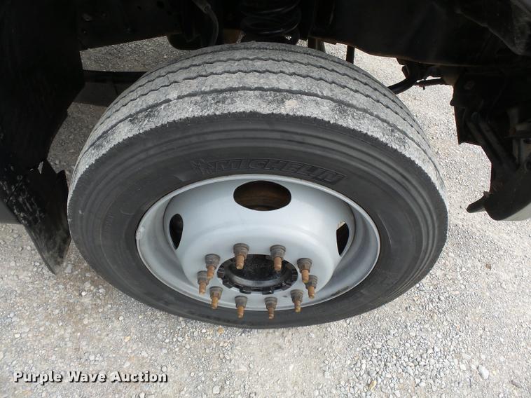 image for item K3467 2007 Ford F450 Super Duty service truck with crane