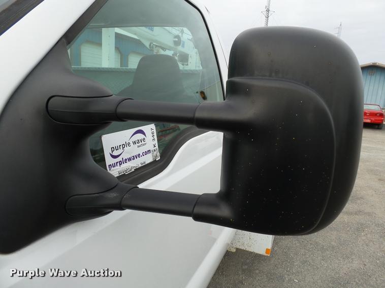 image for item K3467 2007 Ford F450 Super Duty service truck with crane