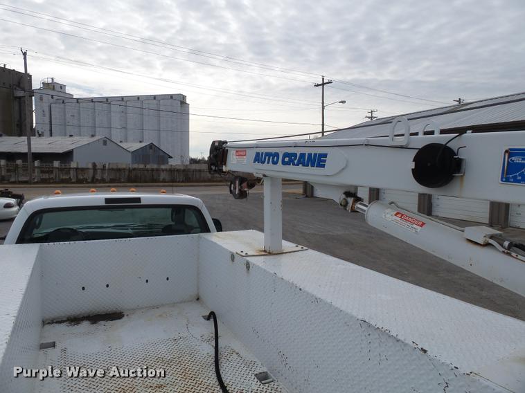 image for item K3467 2007 Ford F450 Super Duty service truck with crane