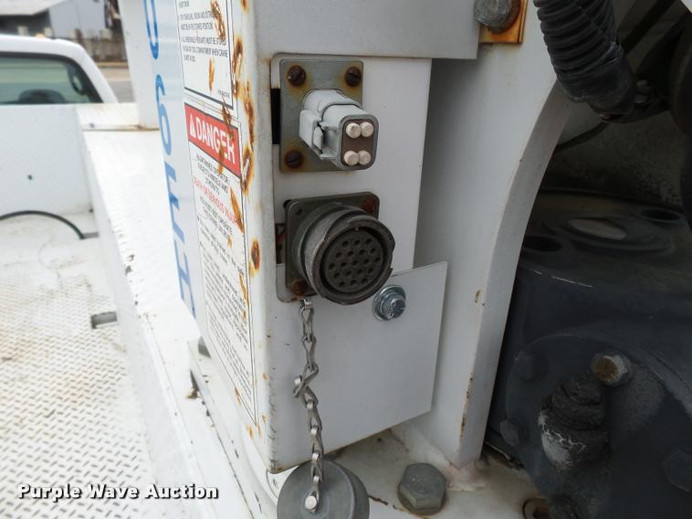 image for item K3467 2007 Ford F450 Super Duty service truck with crane