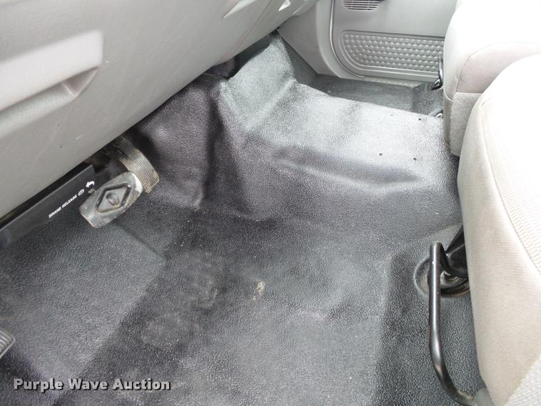 image for item K3467 2007 Ford F450 Super Duty service truck with crane