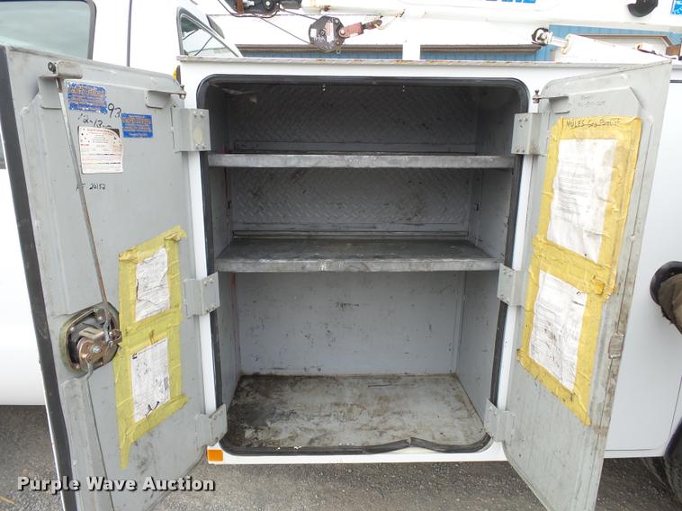 image for item K3467 2007 Ford F450 Super Duty service truck with crane