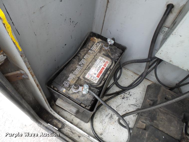 image for item K3467 2007 Ford F450 Super Duty service truck with crane