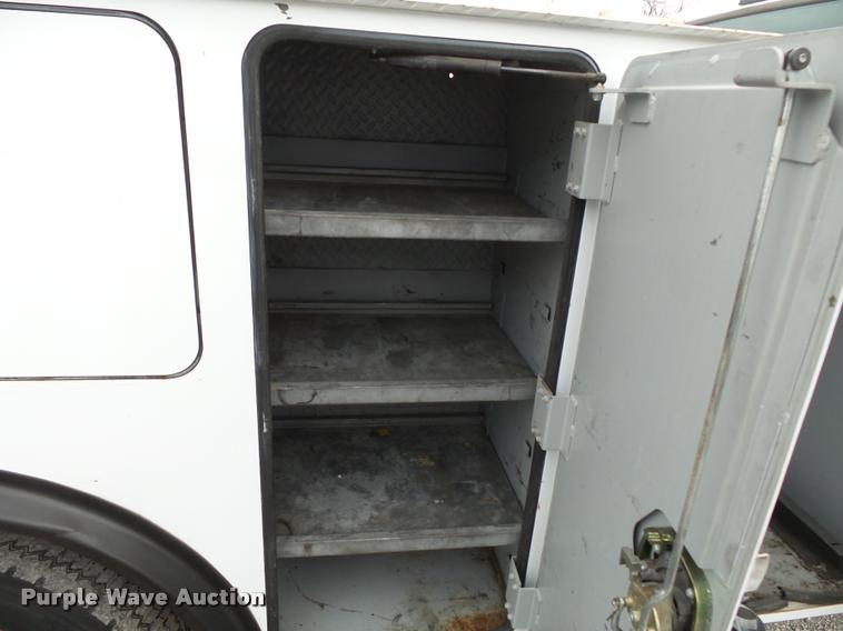 image for item K3467 2007 Ford F450 Super Duty service truck with crane