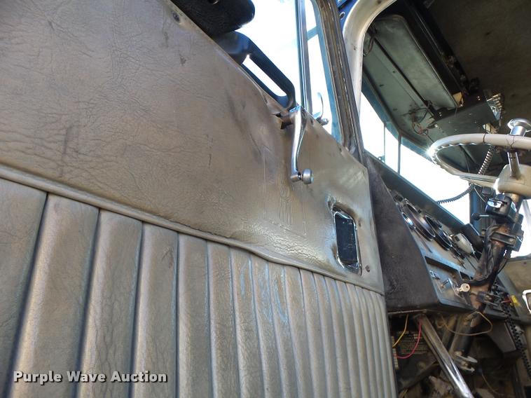 image for item K5581 1984 Kenworth dump truck