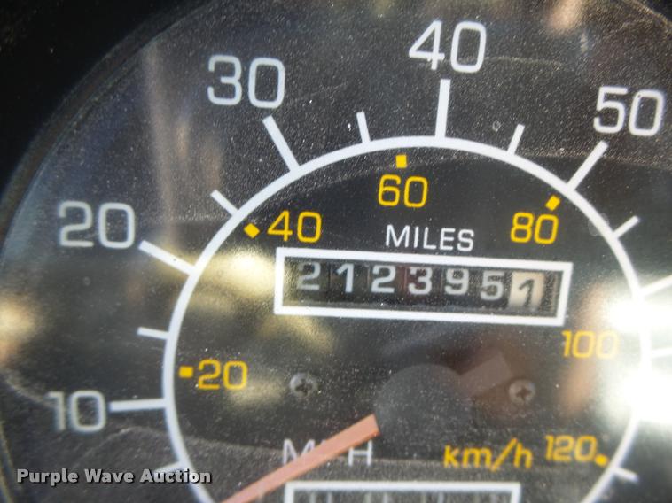 image for item K5581 1984 Kenworth dump truck