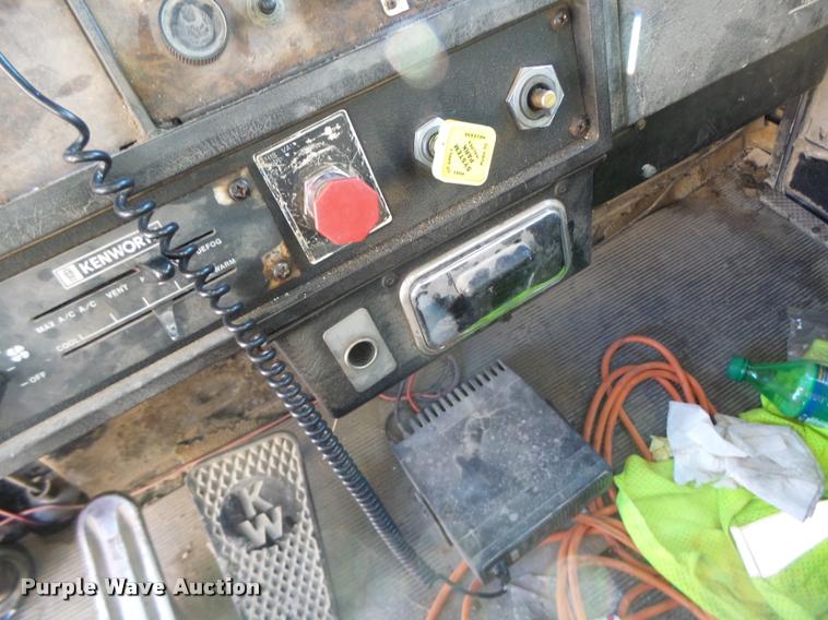 image for item K5581 1984 Kenworth dump truck