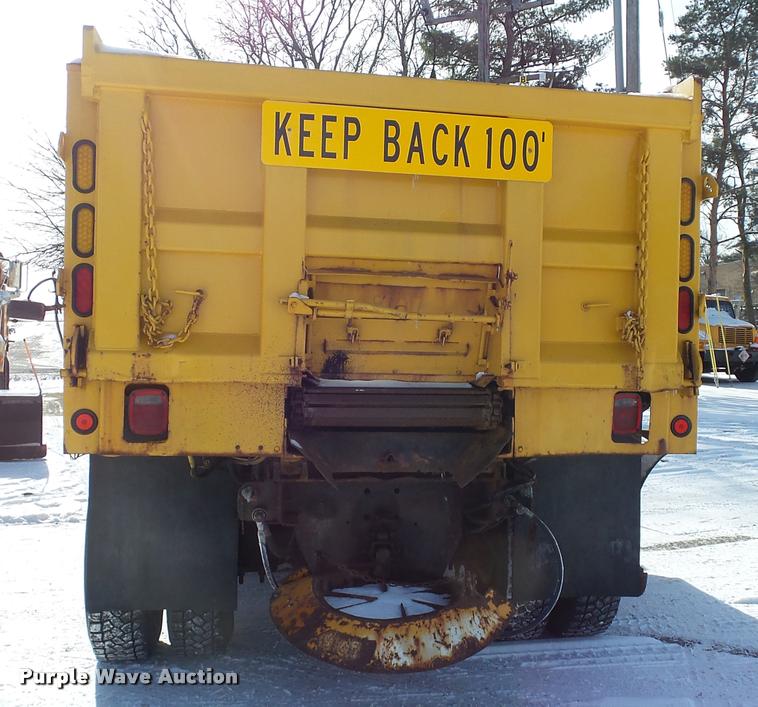 image for item K8006 2000 GMC C7500 dump truck