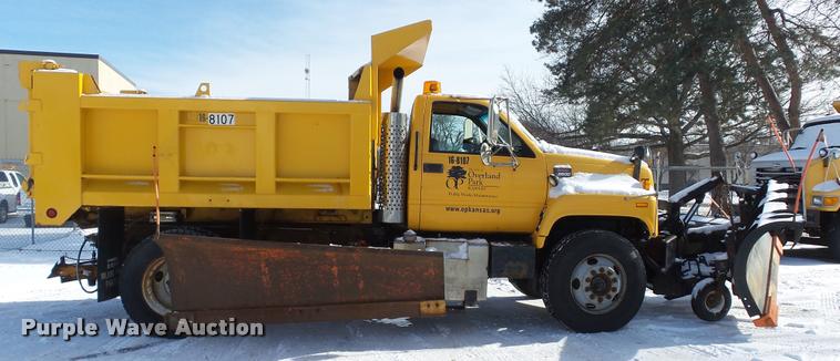 image for item K8006 2000 GMC C7500 dump truck