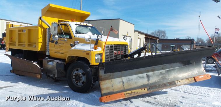 image for item K8006 2000 GMC C7500 dump truck