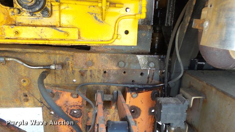 image for item K8006 2000 GMC C7500 dump truck