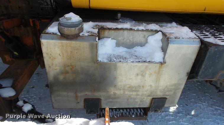 image for item K8006 2000 GMC C7500 dump truck