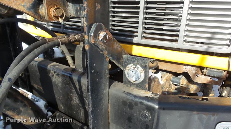 image for item K8006 2000 GMC C7500 dump truck