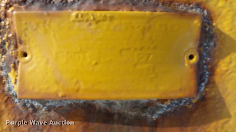 image for item K8006 2000 GMC C7500 dump truck