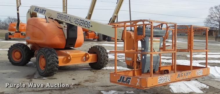 image for item K8017 2000 JLG 600A boom lift