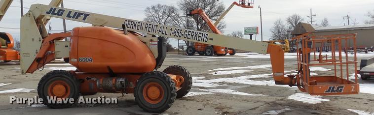 image for item K8017 2000 JLG 600A boom lift