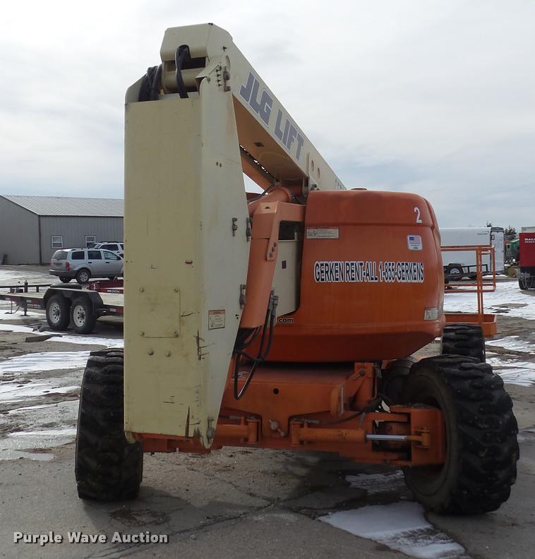 image for item K8017 2000 JLG 600A boom lift