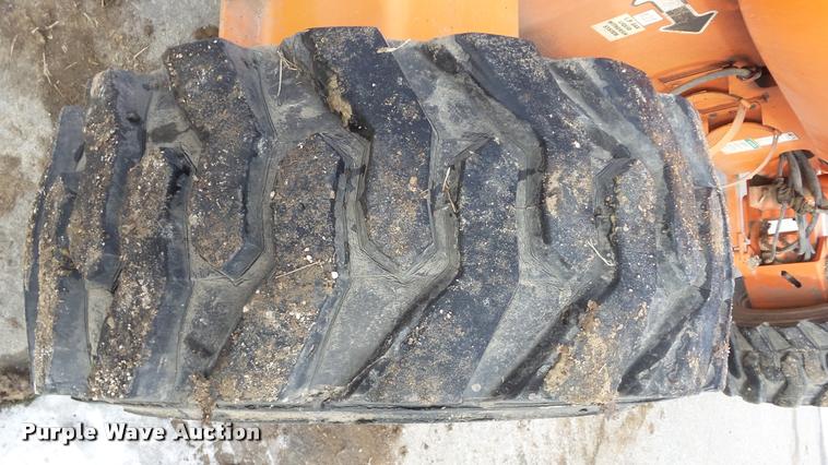 image for item K8017 2000 JLG 600A boom lift