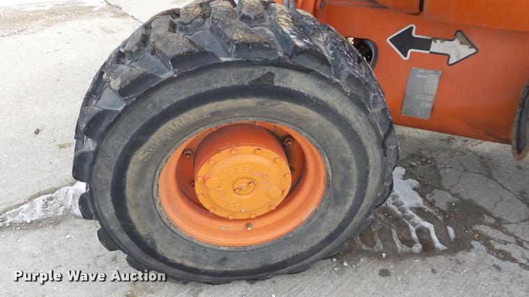 image for item K8017 2000 JLG 600A boom lift