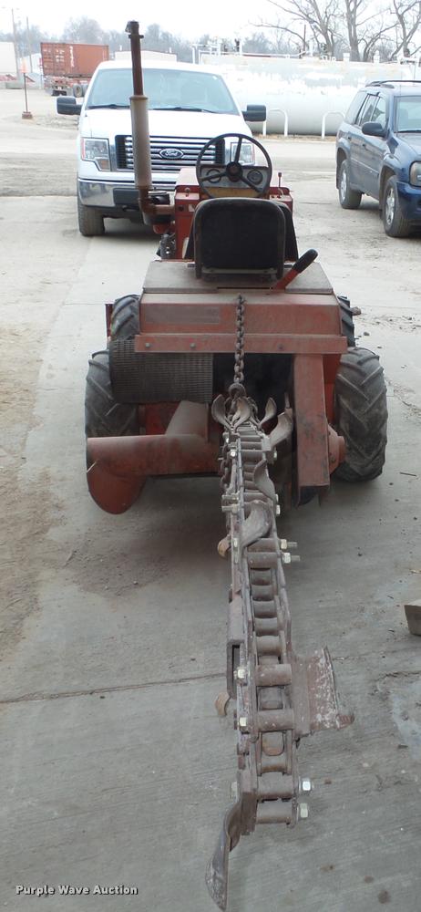 image for item L4195 Ditch Witch J20D trencher