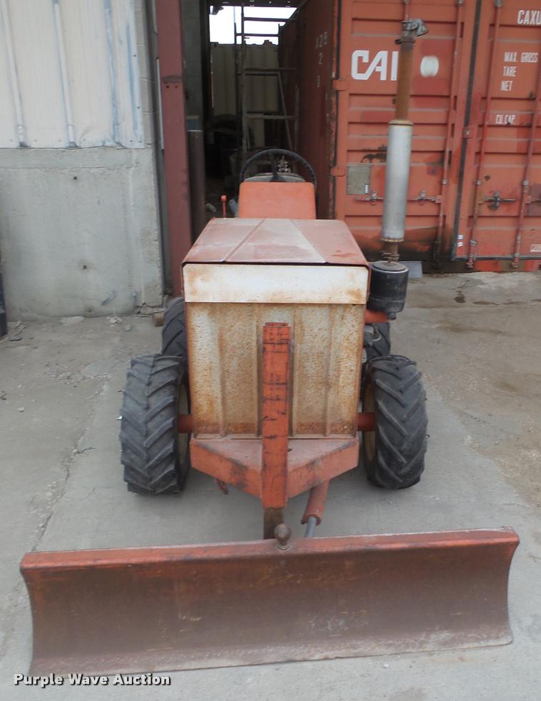 image for item L4195 Ditch Witch J20D trencher