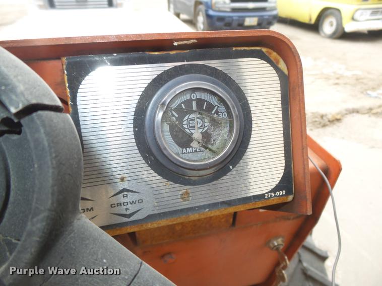 image for item L4195 Ditch Witch J20D trencher