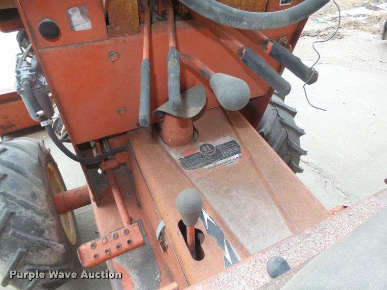 image for item L4195 Ditch Witch J20D trencher