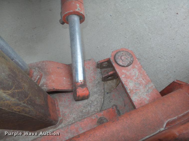 image for item L4195 Ditch Witch J20D trencher