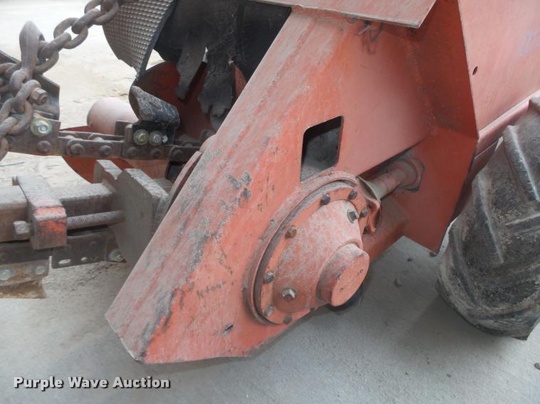 image for item L4195 Ditch Witch J20D trencher
