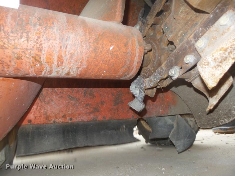 image for item L4195 Ditch Witch J20D trencher