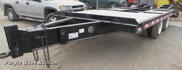 image for item L4196 1975 Domor TLA16T2 equipment trailer