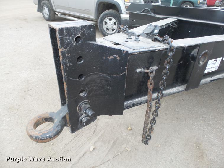 image for item L4196 1975 Domor TLA16T2 equipment trailer