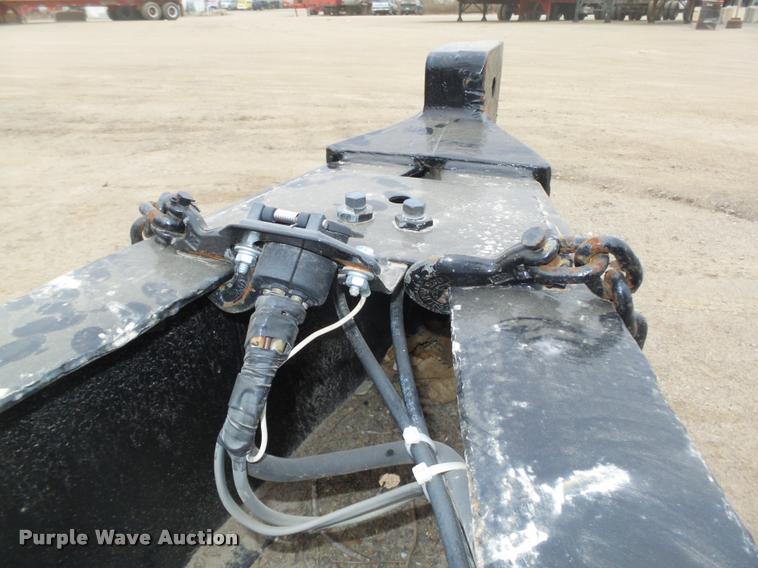 image for item L4196 1975 Domor TLA16T2 equipment trailer