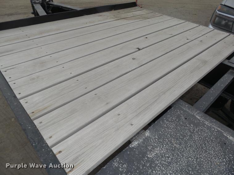 image for item L4196 1975 Domor TLA16T2 equipment trailer