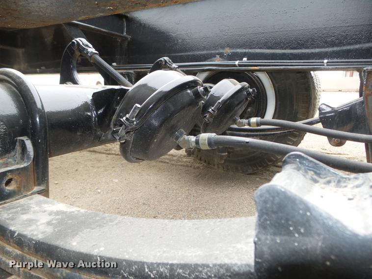 image for item L4196 1975 Domor TLA16T2 equipment trailer