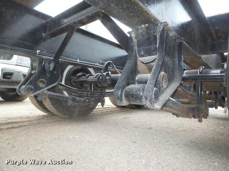 image for item L4196 1975 Domor TLA16T2 equipment trailer