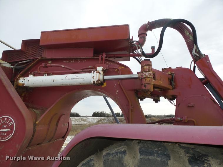 image for item L4209 1971 Caterpillar 627 Klein water wagon