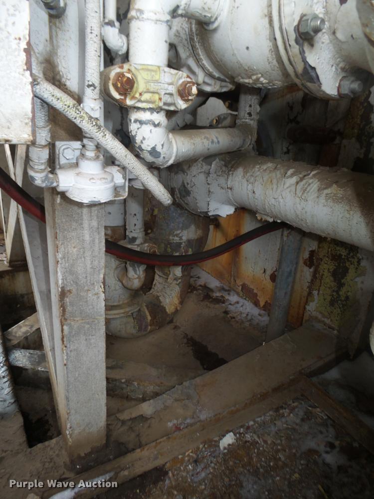 image for item L4209 1971 Caterpillar 627 Klein water wagon